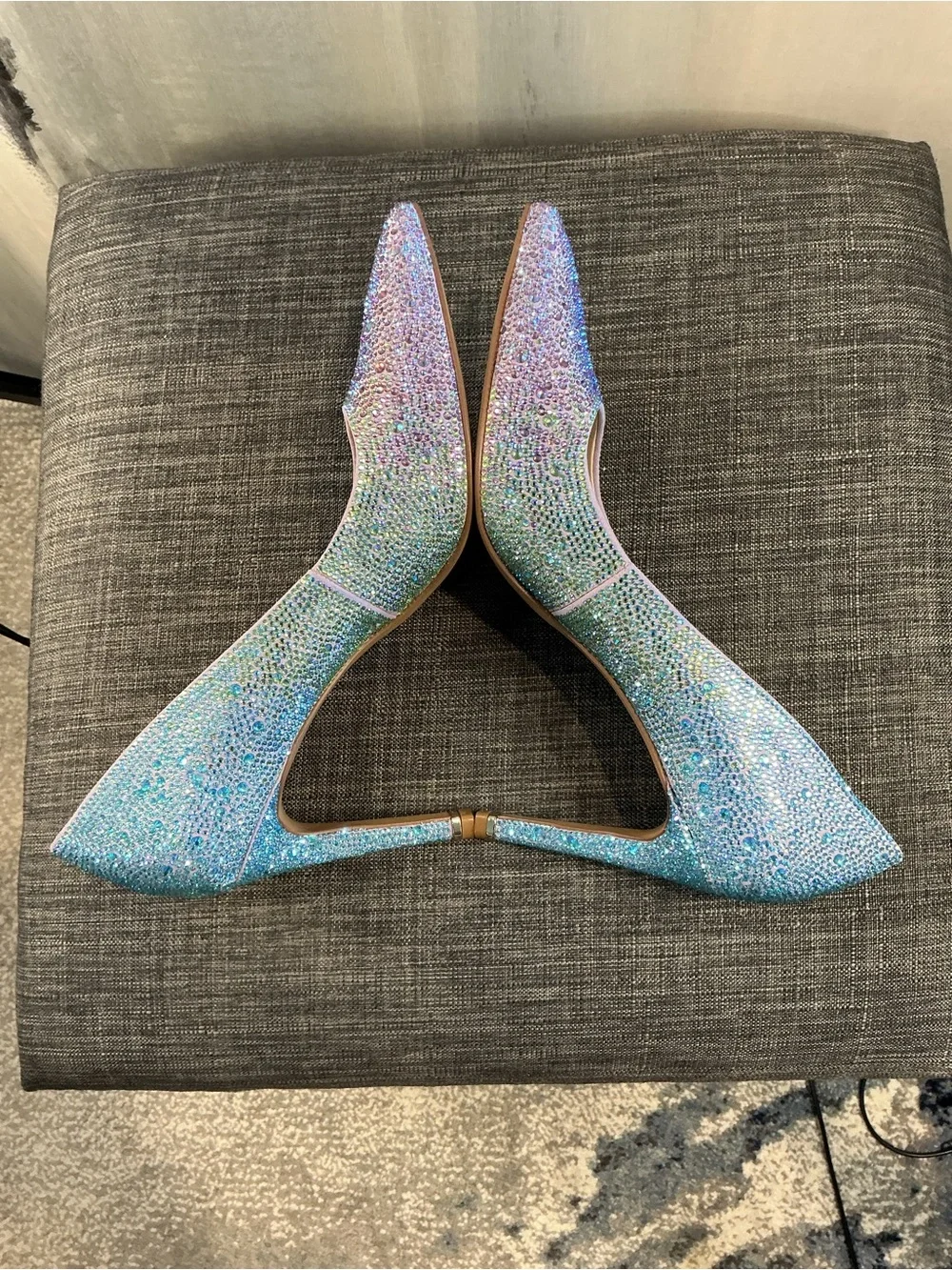 NIB Kenneth Cole NY Riley 85 Rhinestone Ombre Pumps in Blue & Purple Size 8.5